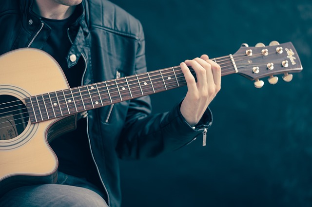 minor left handed guitar scale